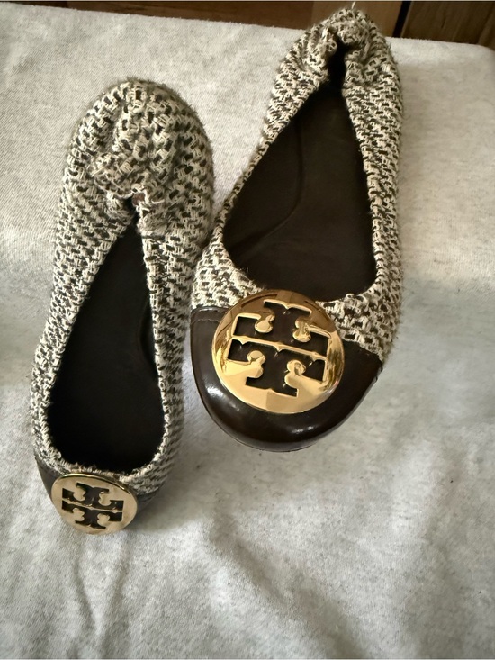 Tory Burch Shoes - Tory Burch Tweed Ballet Flats with Gold Logo - Black & Cream